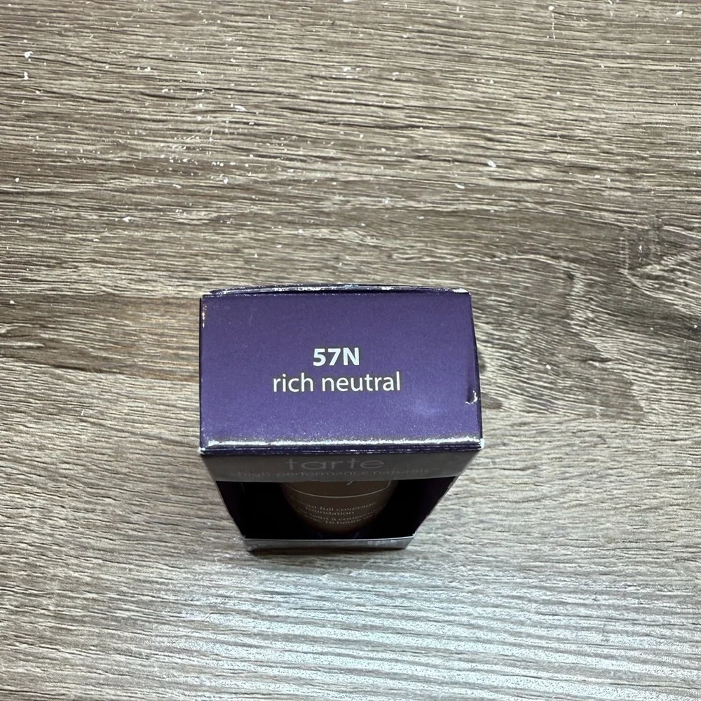 57N Tarte Amazonian Clay 16-hour Full Coverage Foundation